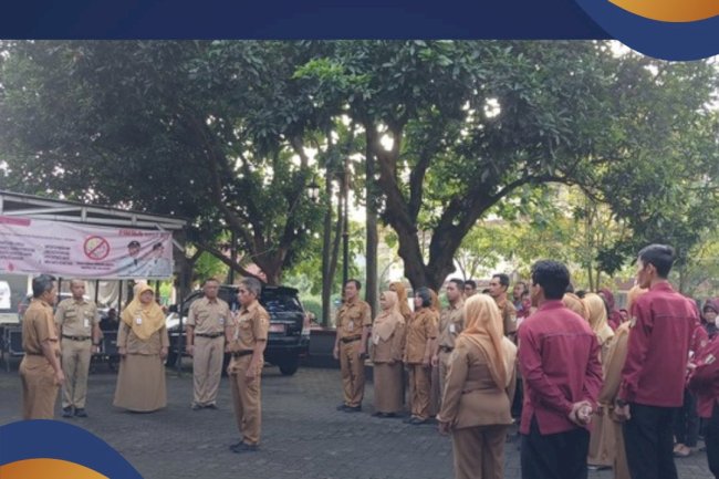 Disdukcapil Klaten Melaksanakan Apel Pagi
