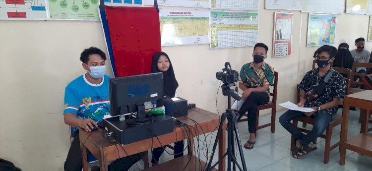DISDUKCAPIL KLATEN---Inovasi Pelaut Bala Perekaman E-KTP secara Massal kerjasama dengan KPU Kabupaten Klaten di Kecamatan Ceper.