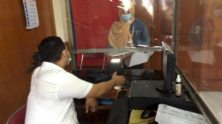 DISDUKCAPIL KLATEN ---  Rabu, 09 Desember 2020  tetap membuka pelayanan kepada masyarakat Kabupaten Klaten demi sukseskan PILKADA  2020.