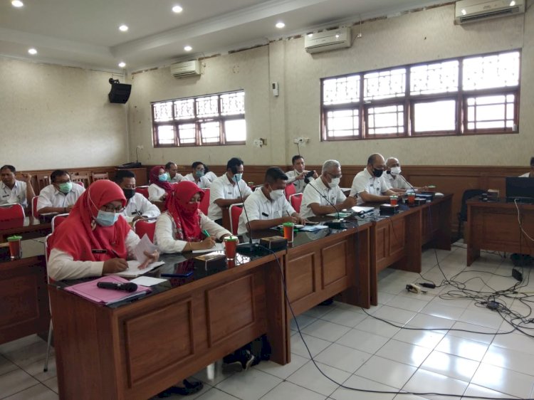 Dukcapil Menyapa Masyarakat (DMM)  “Inovasi Gebrak Desa Kenaiban dan Updating Data Desa Nganjat”.