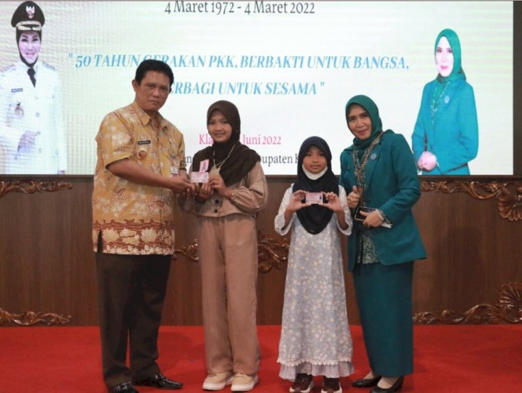 Penyerahan KIA oleh Wakil Bupati Klaten di Pendopo Kabupaten Klaten.
