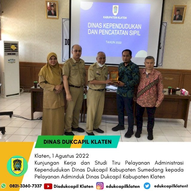 KUNJUNGAN DUKCAPIL KABUPATEN SUMEDANG DALAM RANGKA STUDI REFERENSI PELAYANAN ONLINE.