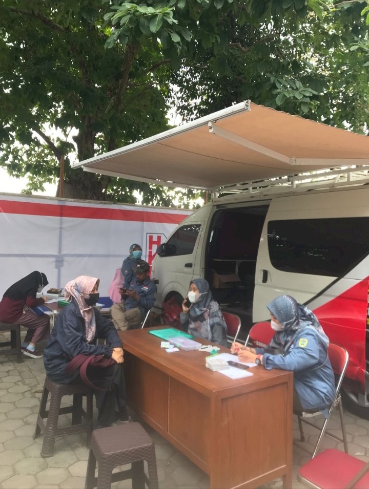 Pelayanan Adminduk Dinas Dukcapil Klaten di acara CarFreeDay bahagiakan masyarakat.
