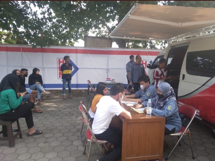 Pelayanan Adminduk Dinas Dukcapil Klaten di acara CarFreeDay bahagiakan masyarakat.