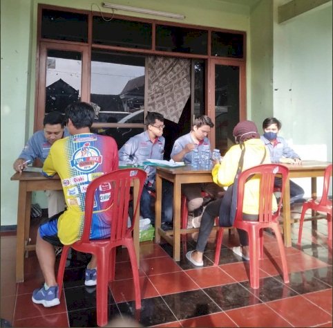 Pelayanan Adminduk Dinas Dukcapil Klaten di acara CarFreeDay bahagiakan masyarakat.