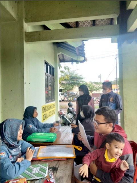 Pelayanan Adminduk Dinas Dukcapil Klaten di acara CarFreeDay bahagiakan masyarakat.
