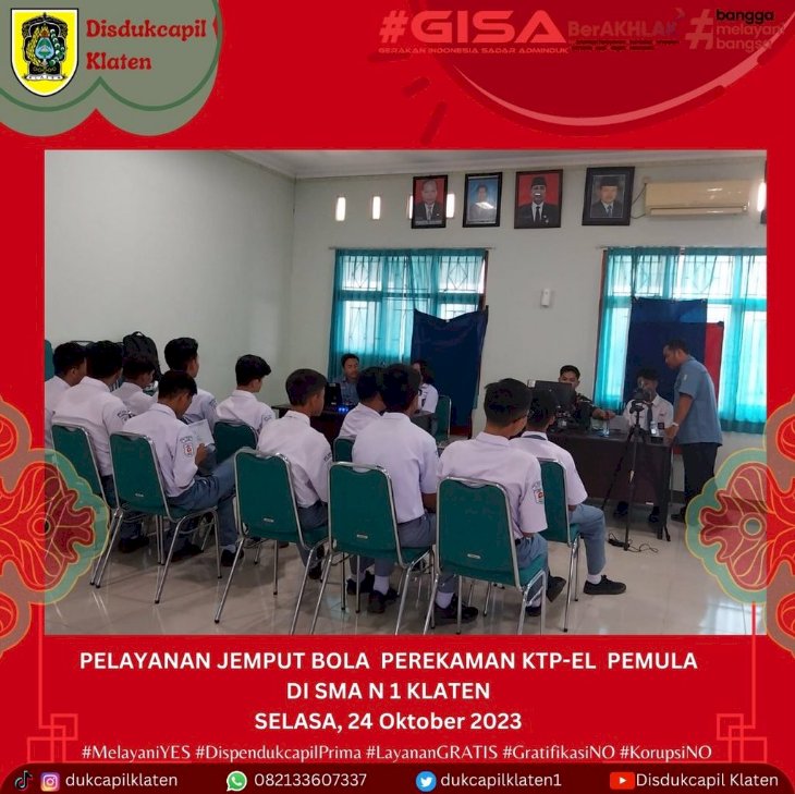 Pelayanan Jemput Bola perekaman KTP-EL Pemula di SMA N 1 Klaten.
