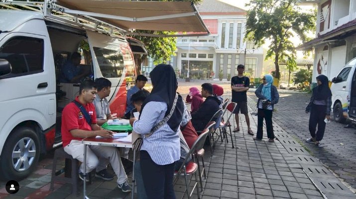 Pelayanan Adminduk Dinas Dukcapil Klaten di acara CarFreeDay bahagiakan masyarakat.