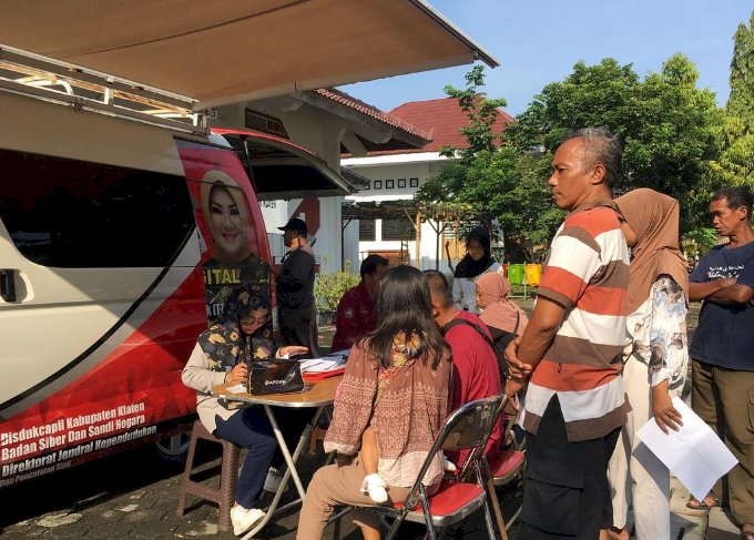 Giat pelayanan pengurusan dokumen Adminduk Dinas Dukcapil Klaten in CFD.