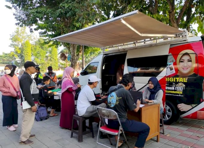 Giat pelayanan pengurusan dokumen Adminduk Dinas Dukcapil Klaten di CFD.