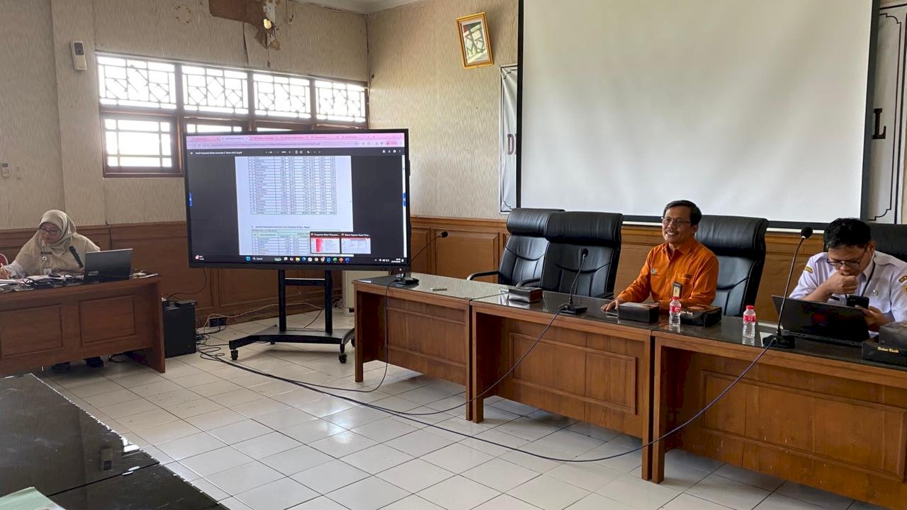 DINAS DUKCAPIL KLATEN MENGADAKAN RAPAT KOORDINASI PENYUSUNAN PROFIL PERKEMBANGAN KEPENDUDUKAN KABUPATEN KLATEN TAHUN 2025