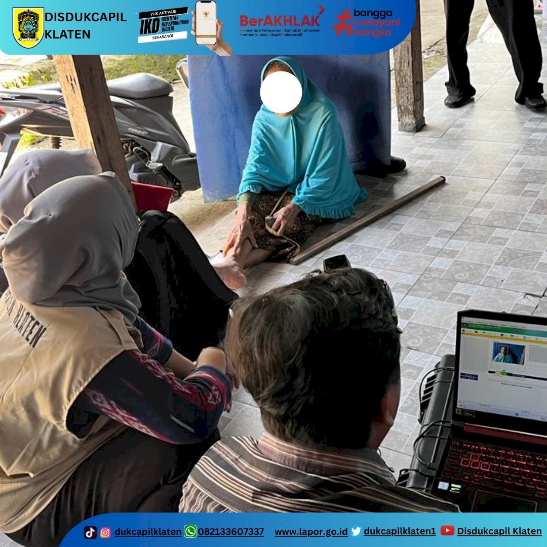 Disdukcapil Klaten memberikan Pelayanan Jemput Bola Rekam KTP-El