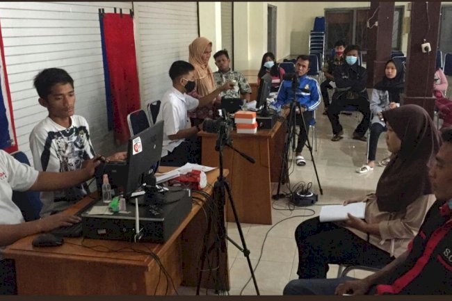 DISDUKCAPIL KLATEN---Inovasi Pelaut Bala Perekaman E-KTP secara Massal kerjasama dengan KPU Kabupaten Klaten di Kecamatan Klaten Utara.