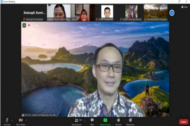 Dua Tahun Revolusi Kertas Putih, Dukcapil Hemat Rp900 Miliar dan Warga Bisa Cetak Dokumen Mandiri.