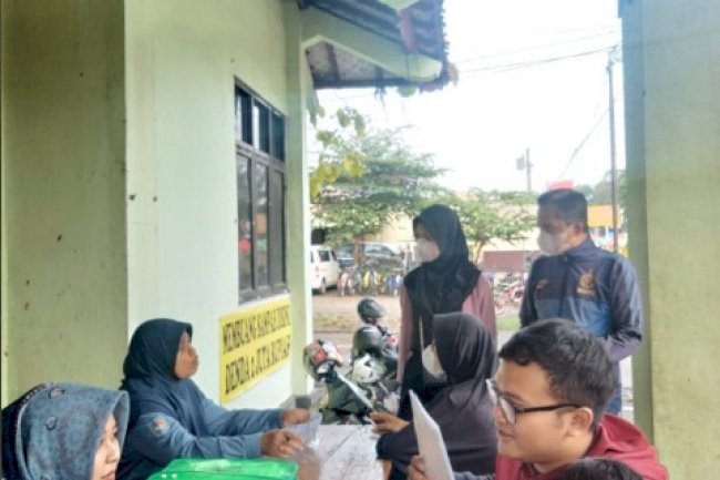 Pelayanan Adminduk Dinas Dukcapil Klaten di acara CarFreeDay bahagiakan masyarakat.