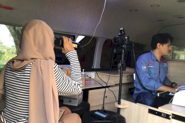 Pelayanan Adminduk Dinas Dukcapil Klaten di acara CarFreeDay bahagiakan masyarakat.