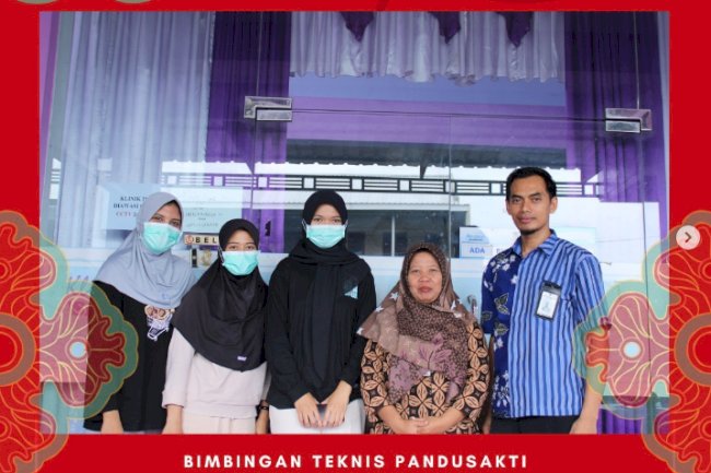 Dinas Dukcapil Klaten laksanakan Bimbingan Teknis Aplikasi Sakura kepada Operator Klinik ‘SRI PANUNTUN’ Pedan Kabupaten Klaten.