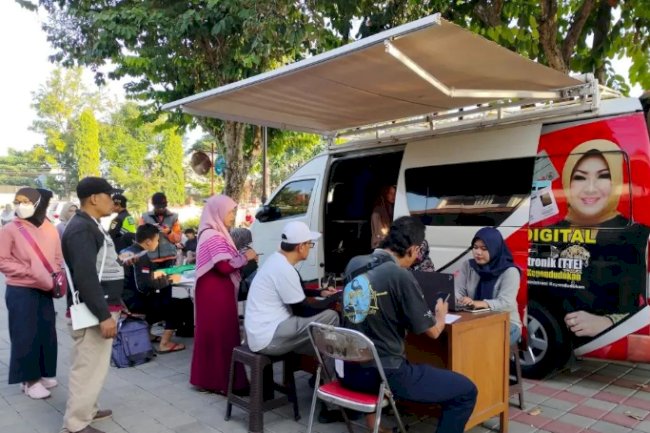 Giat pelayanan pengurusan dokumen Adminduk Dinas Dukcapil Klaten di CFD.
