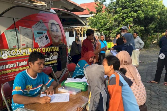 Giat pelayanan pengurusan dokumen Adminduk Dinas Dukcapil Klaten di CFD.