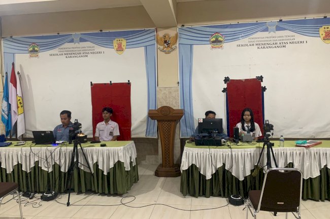 JEMPUT BOLA Perekaman KTP-EL Pemula di SMAN 1 Karanganom dan SMAN 1 Polanharjo.