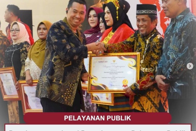 Dinas Kependudukan dan Pencatatan Sipil Kabupaten Klaten mendapatkan Penghargaan dari Bupati Klaten sebagai Penyelenggara Pelayanan Publik Kategori "Pelayanan Prima" Tahun 2024 Peringkat II se-Kabupaten Klaten.