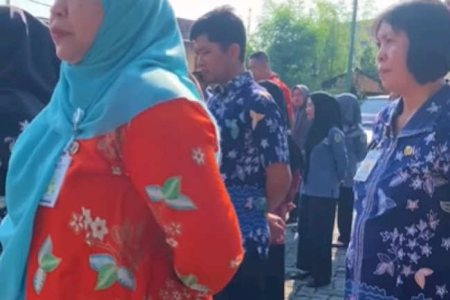 Apel pagi dilaksanakan oleh Dinas Kependudukan dan Pencatatan Sipil Kabupaten Klaten.