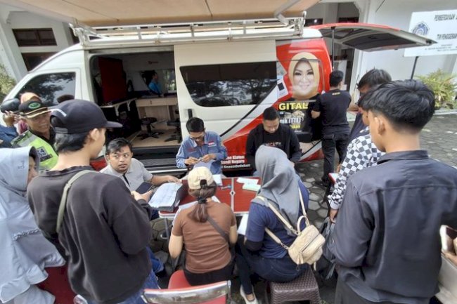 Giat pelayanan pengurusan dokumen Adminduk Dinas Dukcapil Klaten di CFD.