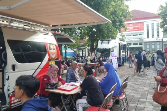 Giat pelayanan pengurusan dokumen Adminduk Dinas Dukcapil Klaten di CFD.