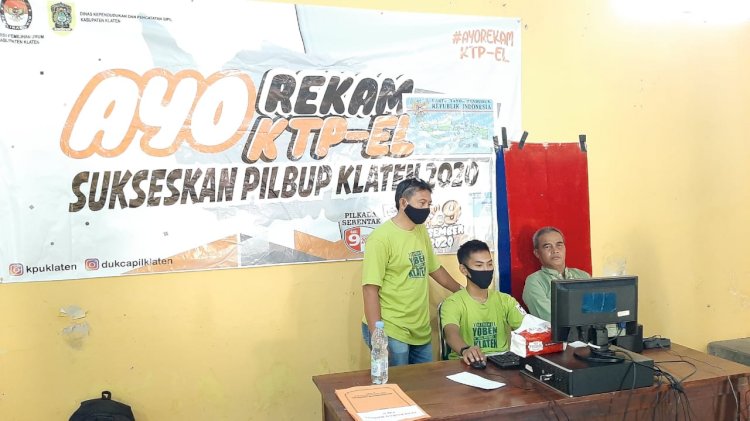 DISDUKCAPIL KLATEN---Inovasi Pelaut Bala Perekaman E-KTP secara Massal kerjasama dengan KPU Kabupaten Klaten di Desa Ketitang, Bulurejo, dan Jaten Kecamatan Juwiring.