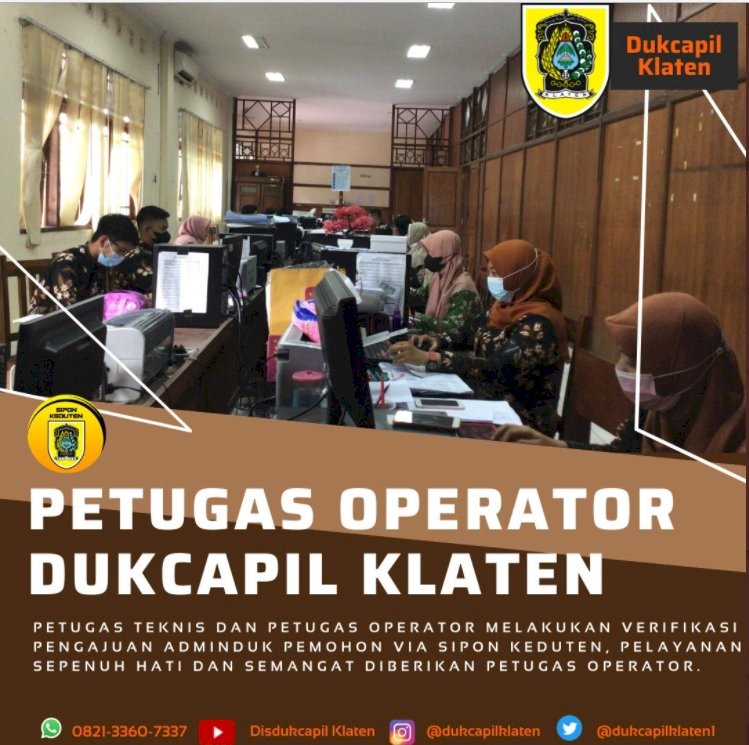 Petugas teknis dan Petugas Operator Pindah Datang melakukan verifikasi dan memproses ajuan online pemohon, melayani dengan sepenuh hati untuk memberikan pelayanan terbaik untuk masyarakat.