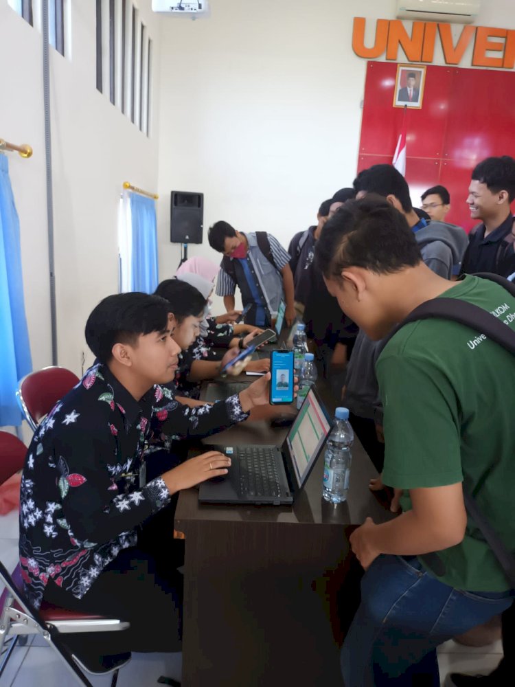 Disdukcapil Klaten Lakukan Sosialisasi Identitas Kependudukan Digital Kepada Mahasiswa Universitas Widya Dharma (UNWIDHA) Klaten.