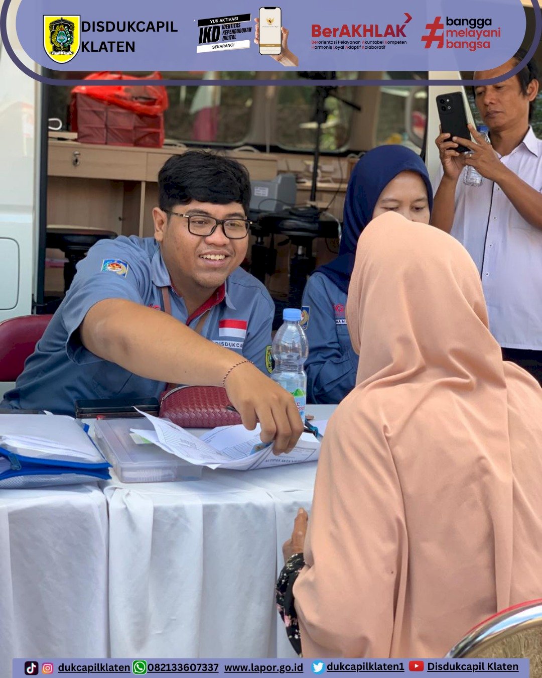Disdukcapil Klaten Berikan Pelayanan Adminduk pada Kegiatan Sambung Rasa di Desa Kemalang