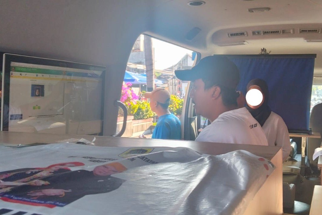 PELAYANAN ADMINDUK DUKCAPIL KLATEN DI CAR FREE DAY