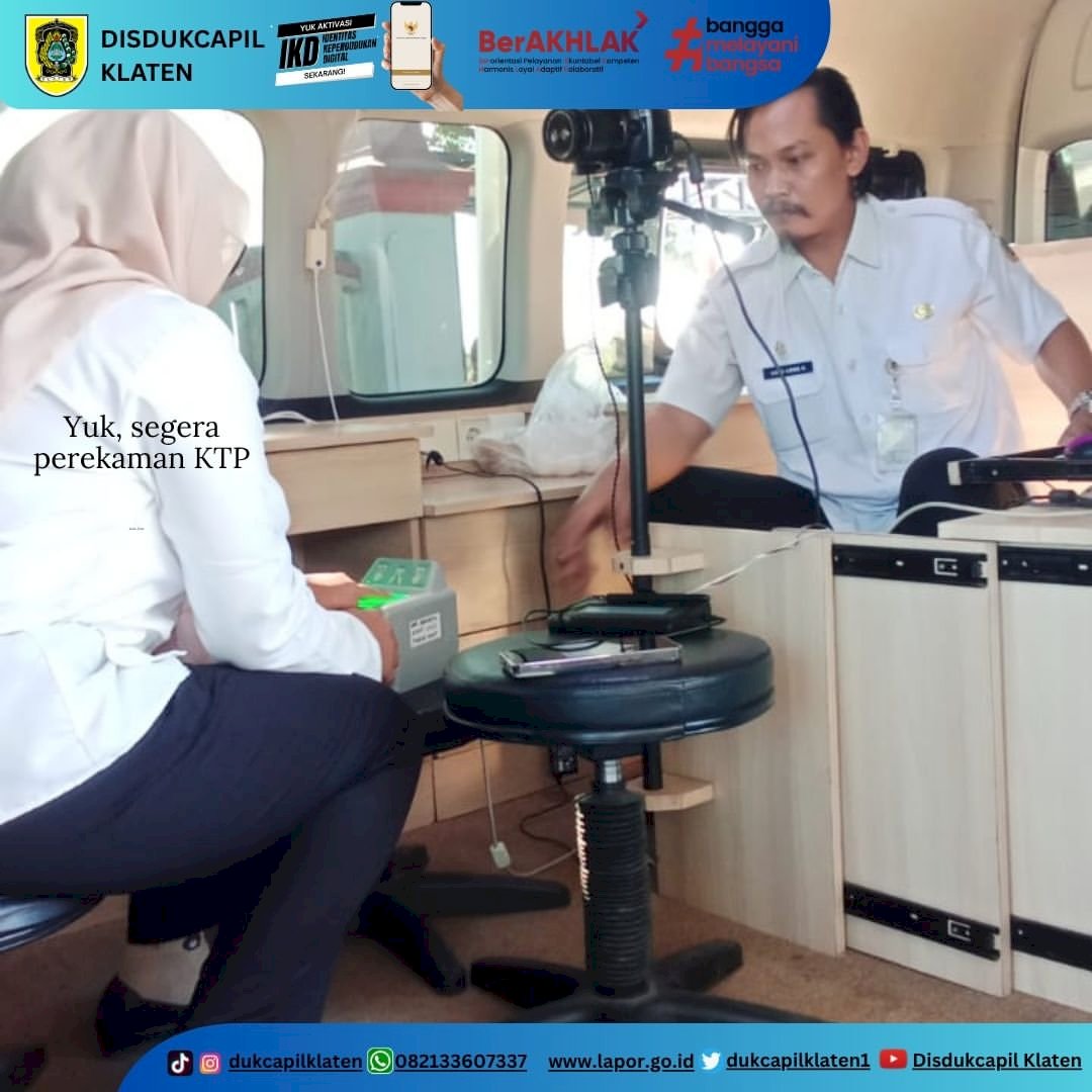 Dinas Dukcapil melaksanakan pelayanan adminduk di kegiatan Sambung Rasa pada hari Rabu 1 Juli 2026 di Desa Karanglo Kecamatan Polanharjo.