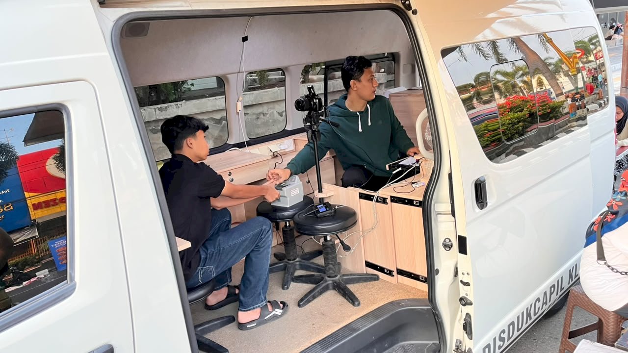 PELAYANAN ADMINDUK DUKCAPIL KLATEN DI CAR FREE DAY